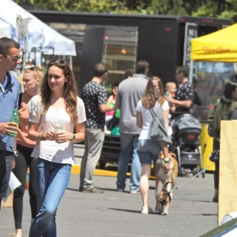 The same street market with the man in the blue hoodie removed
